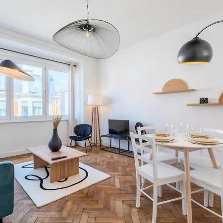 Appartement -two Bedroom La Madeleine (Nord)