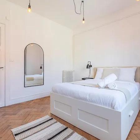 Appartement -two Bedroom La Madeleine (Nord)
