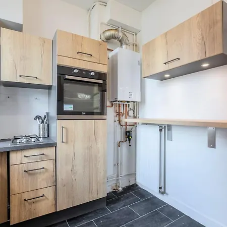 -two Bedroom Appartement La Madeleine (Nord)