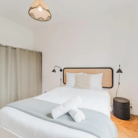 -two Bedroom * La Madeleine (Nord)